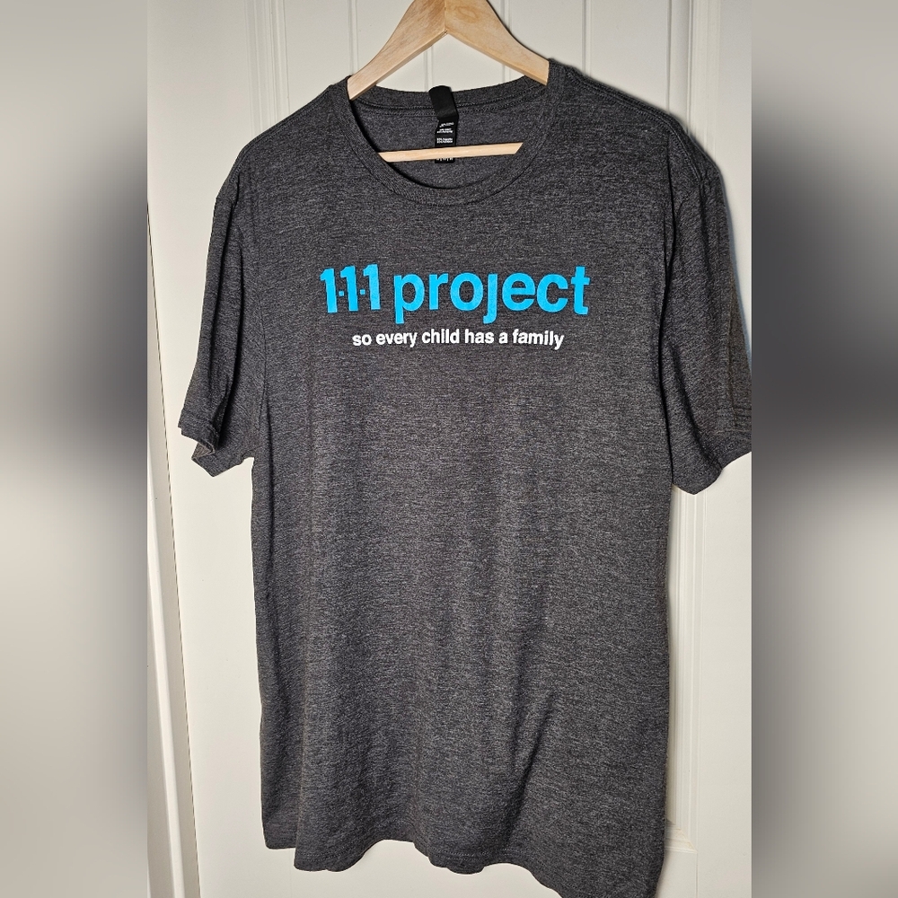 [1•1•1 Project] Careportal Gray Tee Blue & White Font《XL》